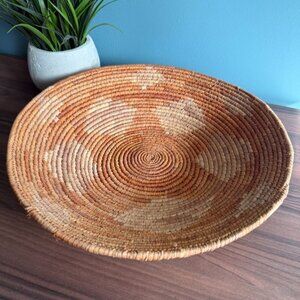 Vintage Woven Reed Basket South Western Straw 14" Diam.  Brown Tan